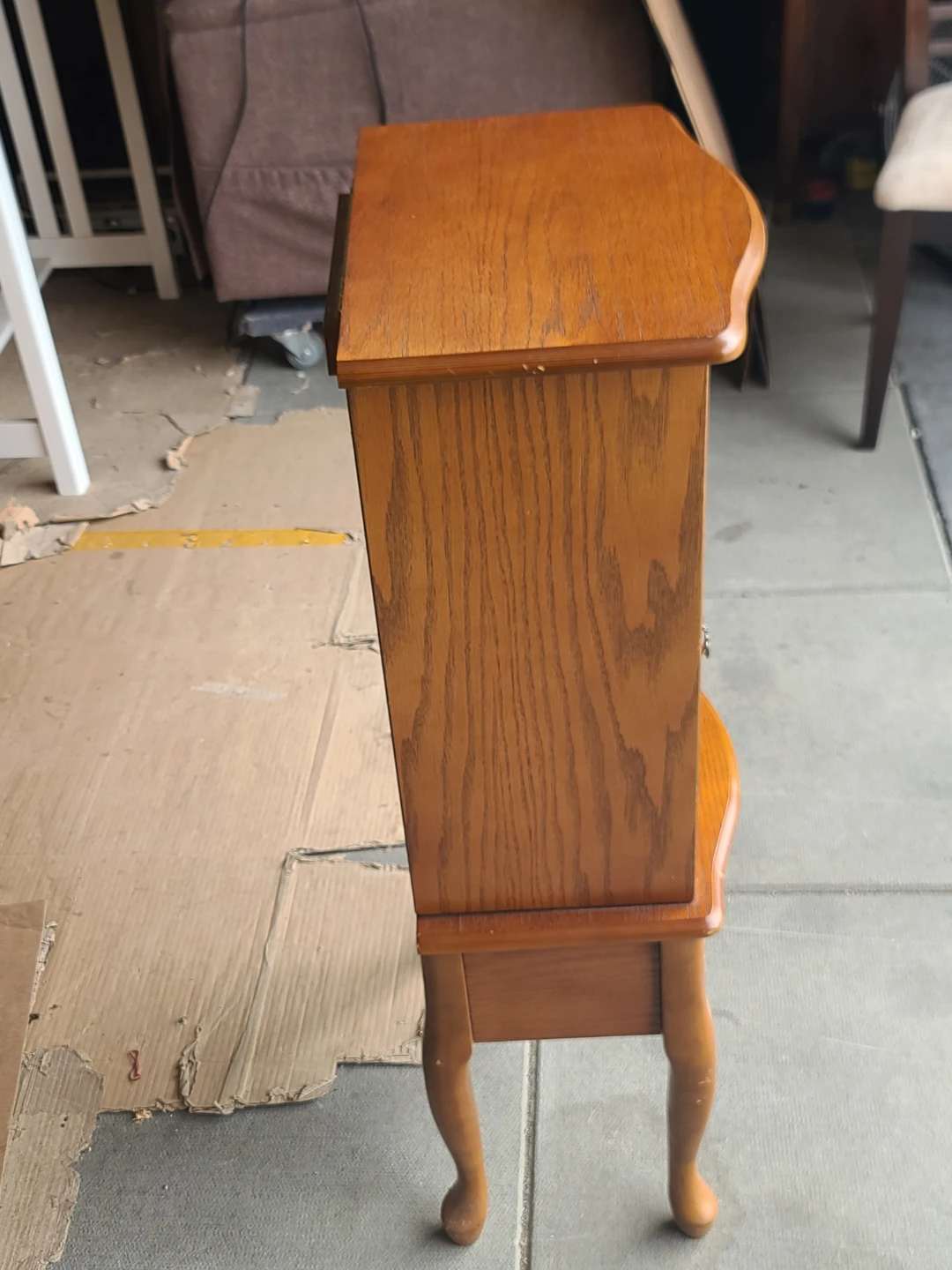 Vintage Oak Standing Jewelry Armoire - photo 5