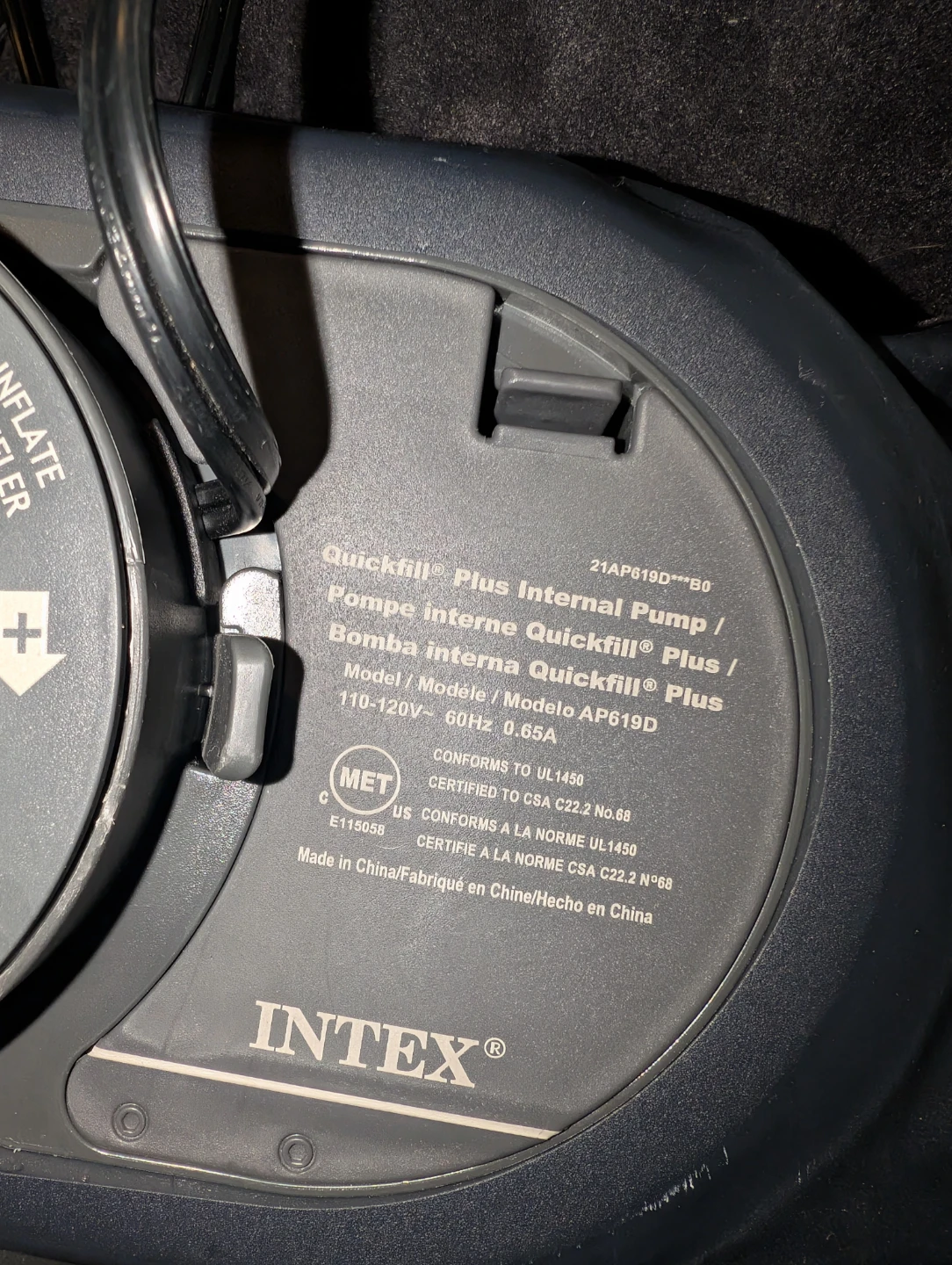 Intex Quickfill Queen air matteres - photo 2