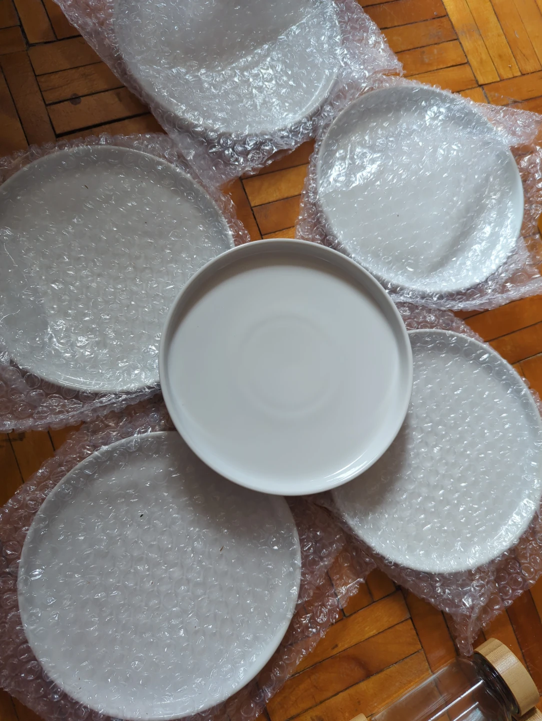 WishDeco White Dinner Plates (Set of 6)