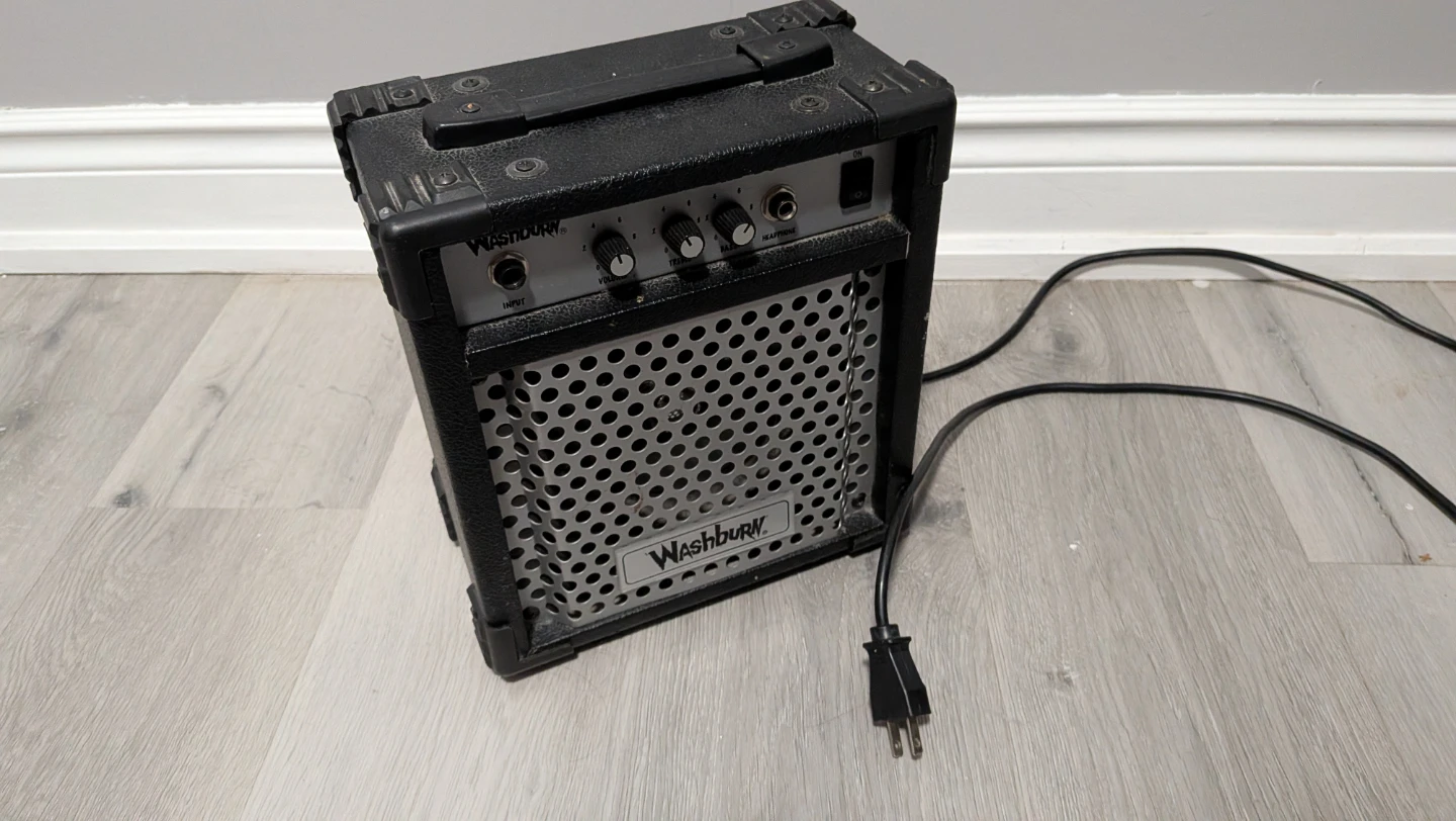 Washburn BD8 "Bad Dog" Guitar Amplifier