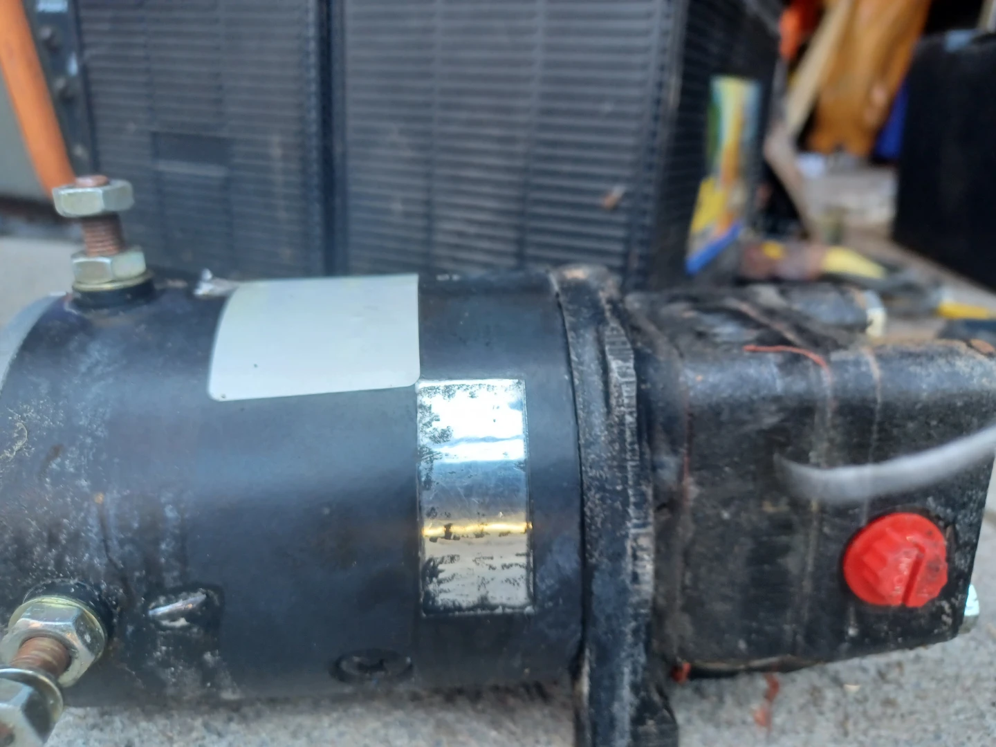 New 12V hydraulic pump - photo 2