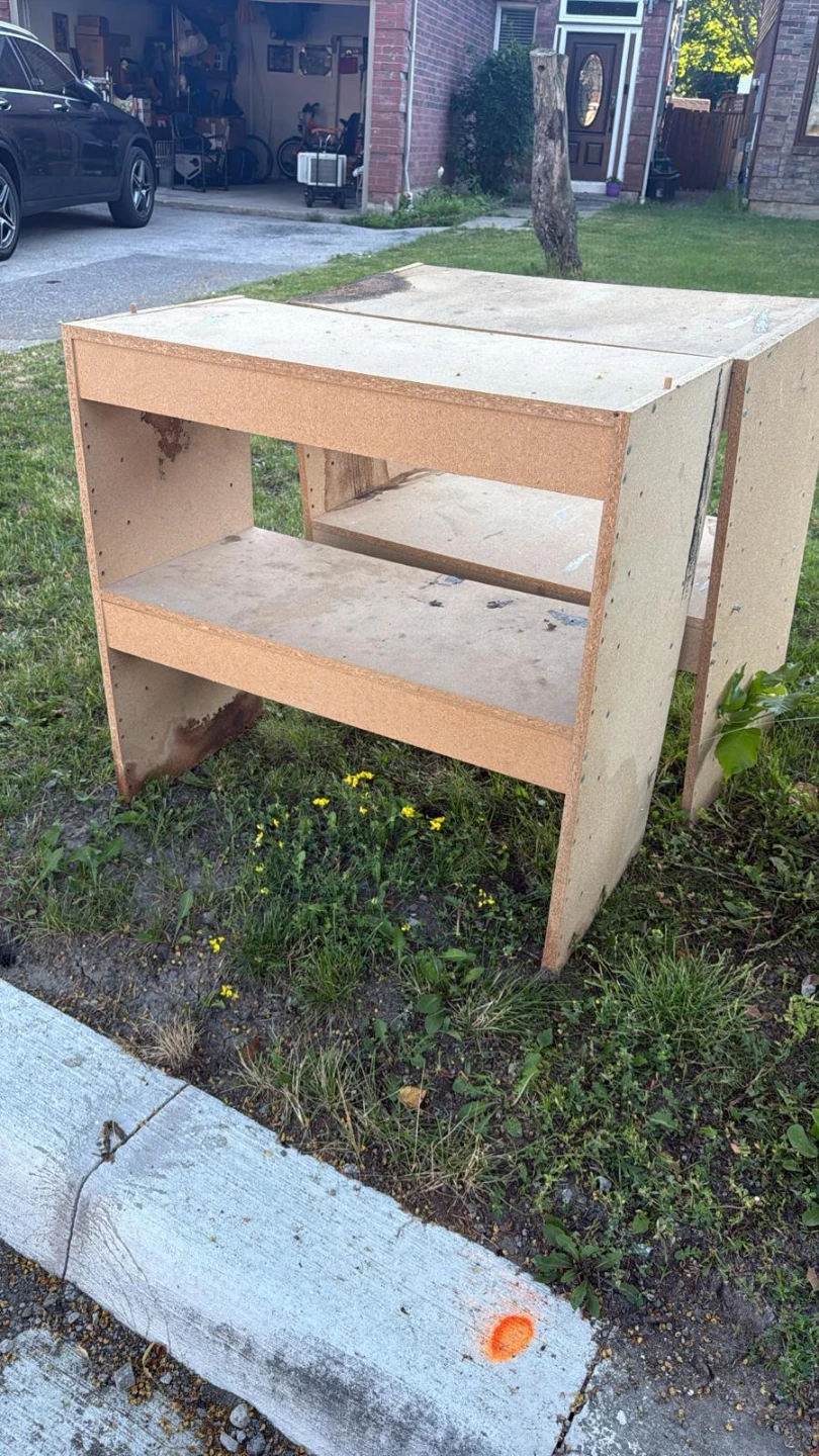Free wooden shelves