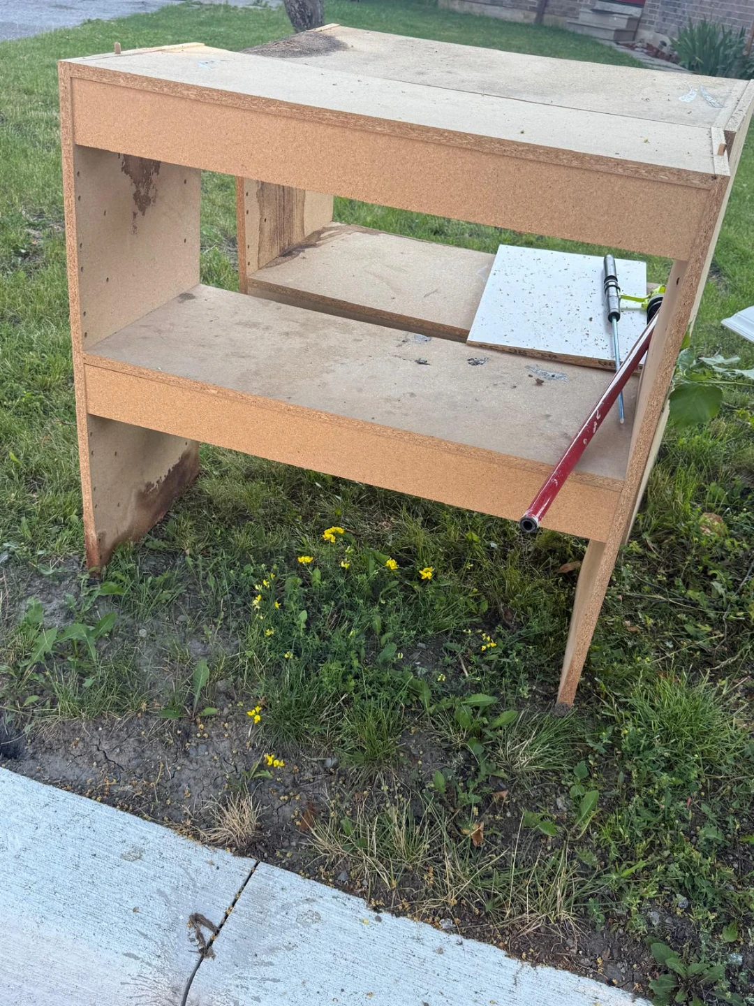 Free wooden shelves - photo 2