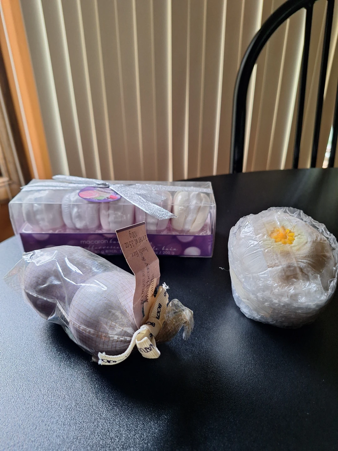 Bath Bombs & Macaron Fizzers