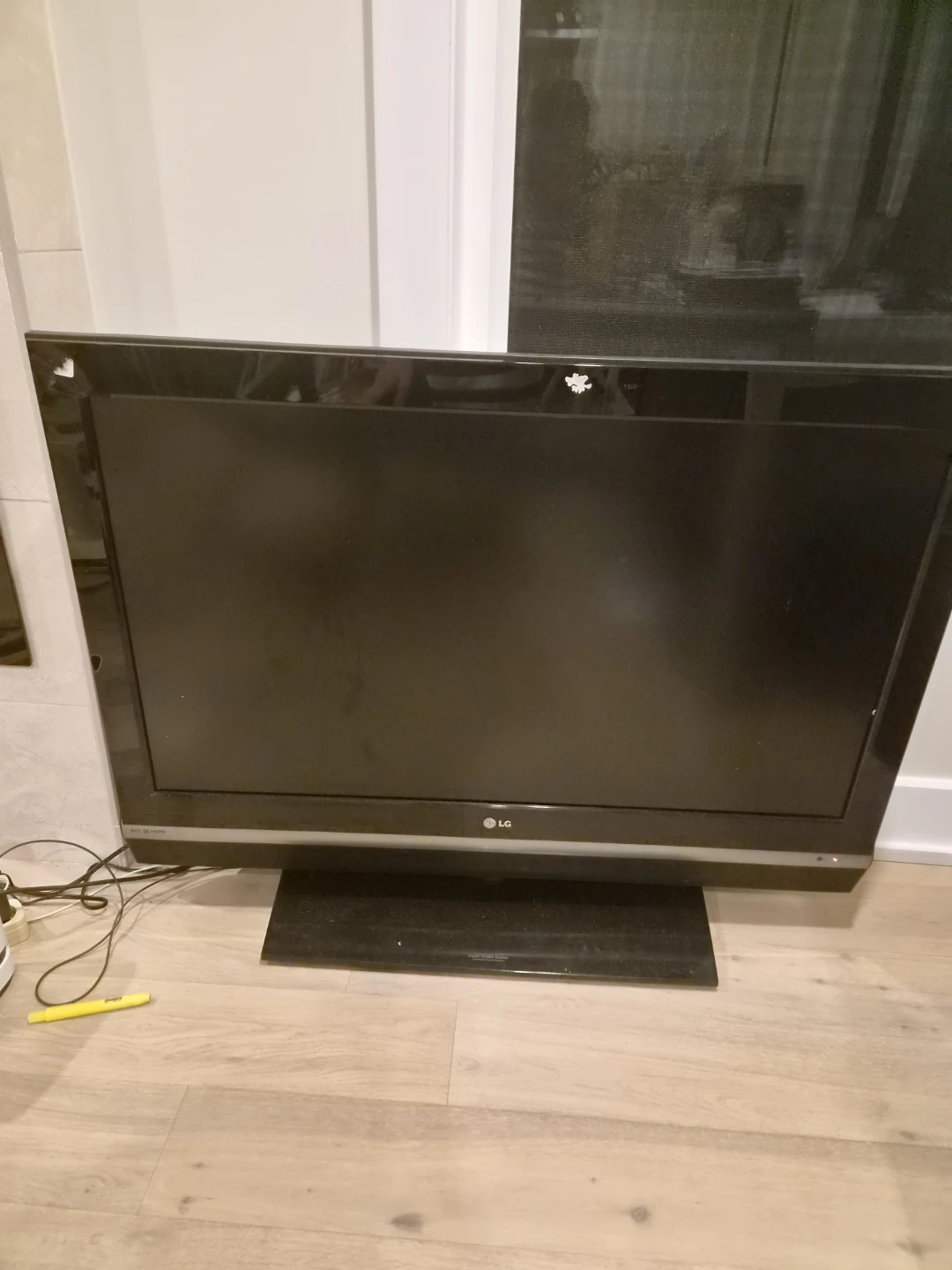 LG Flat Screen TV