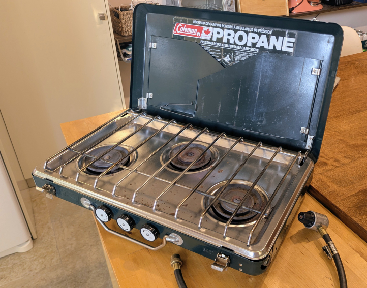 Coleman 3 Burner Camp Stove 5427B701, includes Reg Hose - photo 2