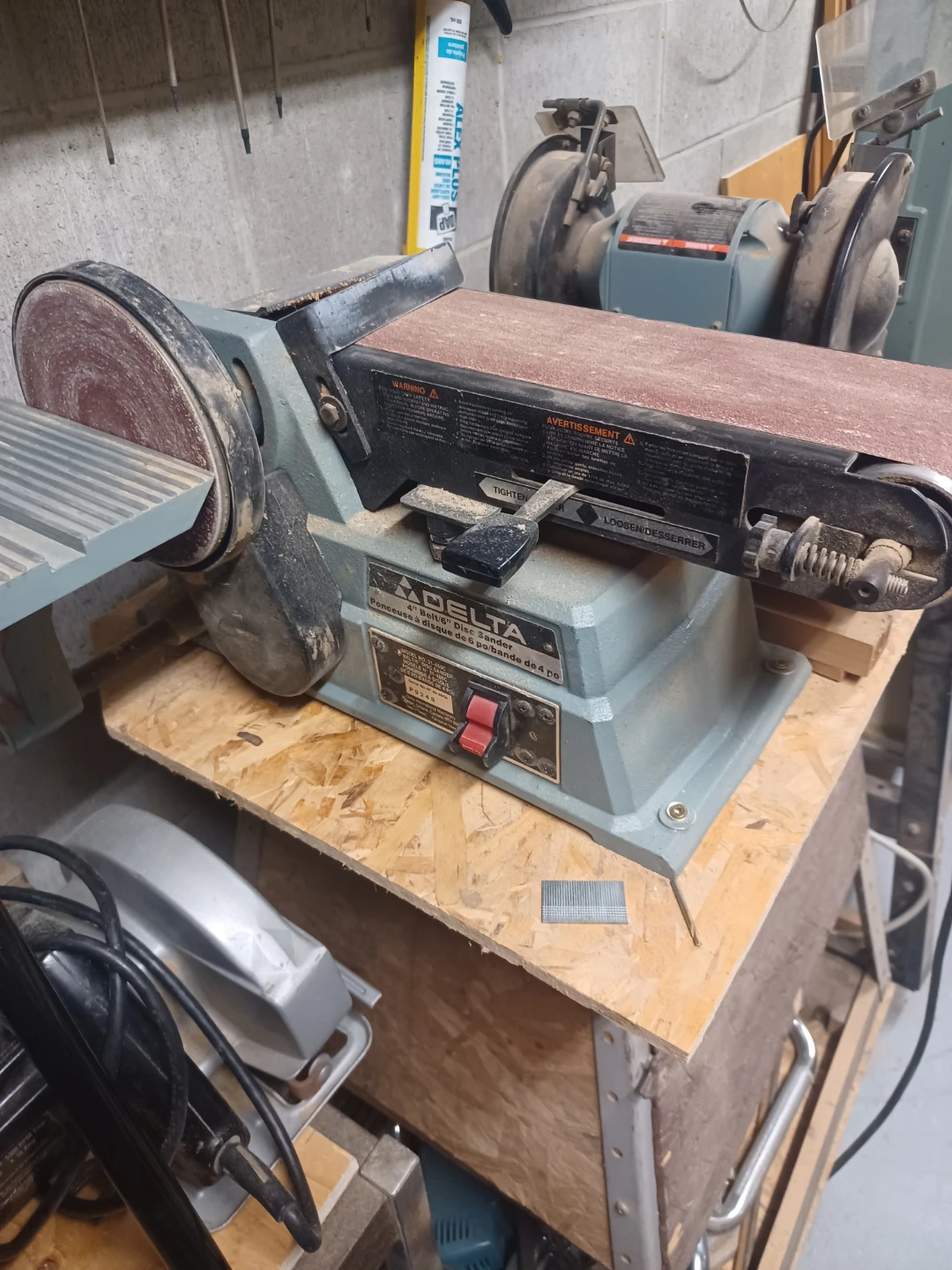 Delta table belt & disc sander