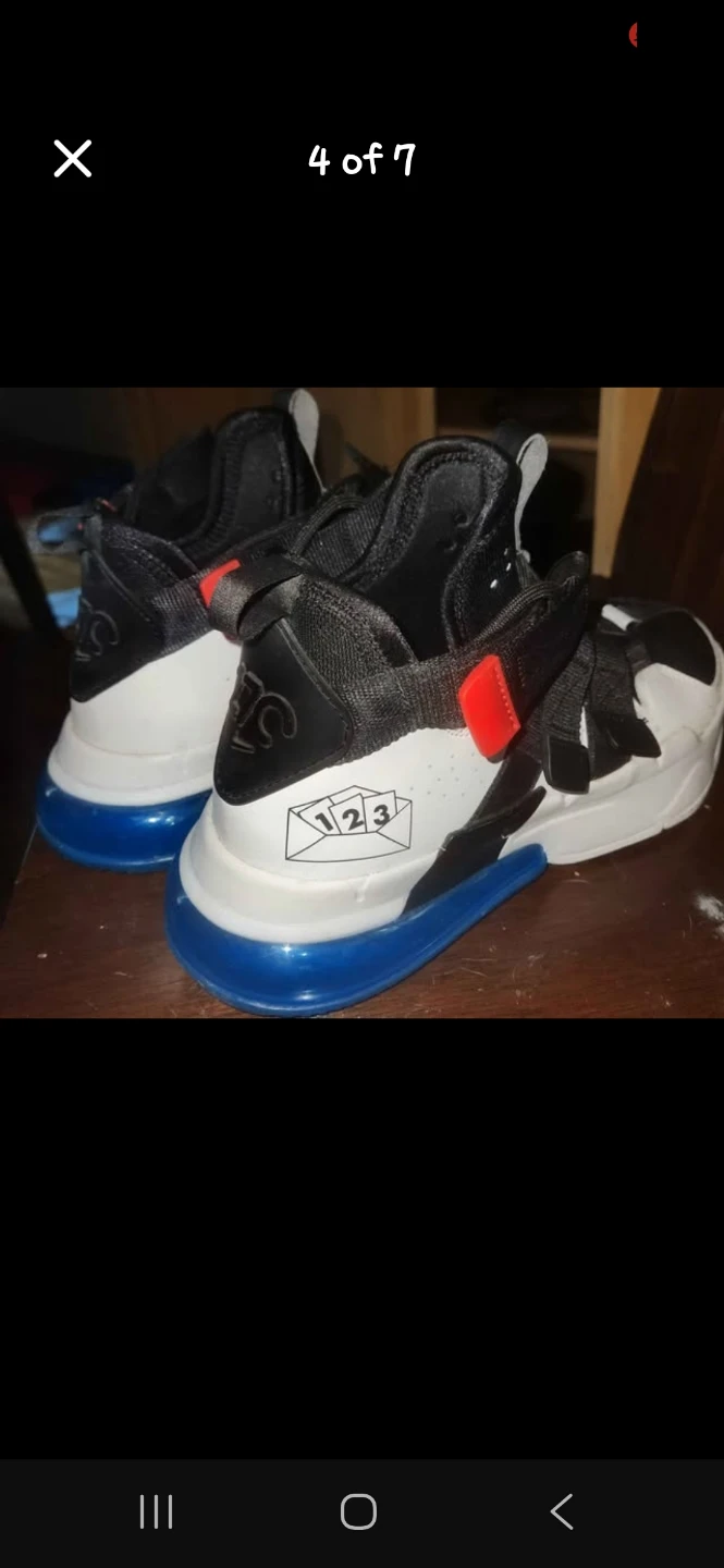 Nike Air Max 270 Shoes - photo 3