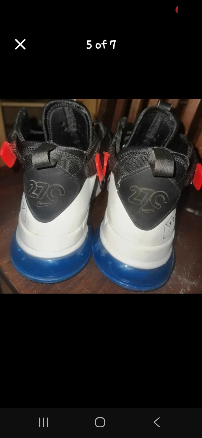 Nike Air Max 270 Shoes - photo 4