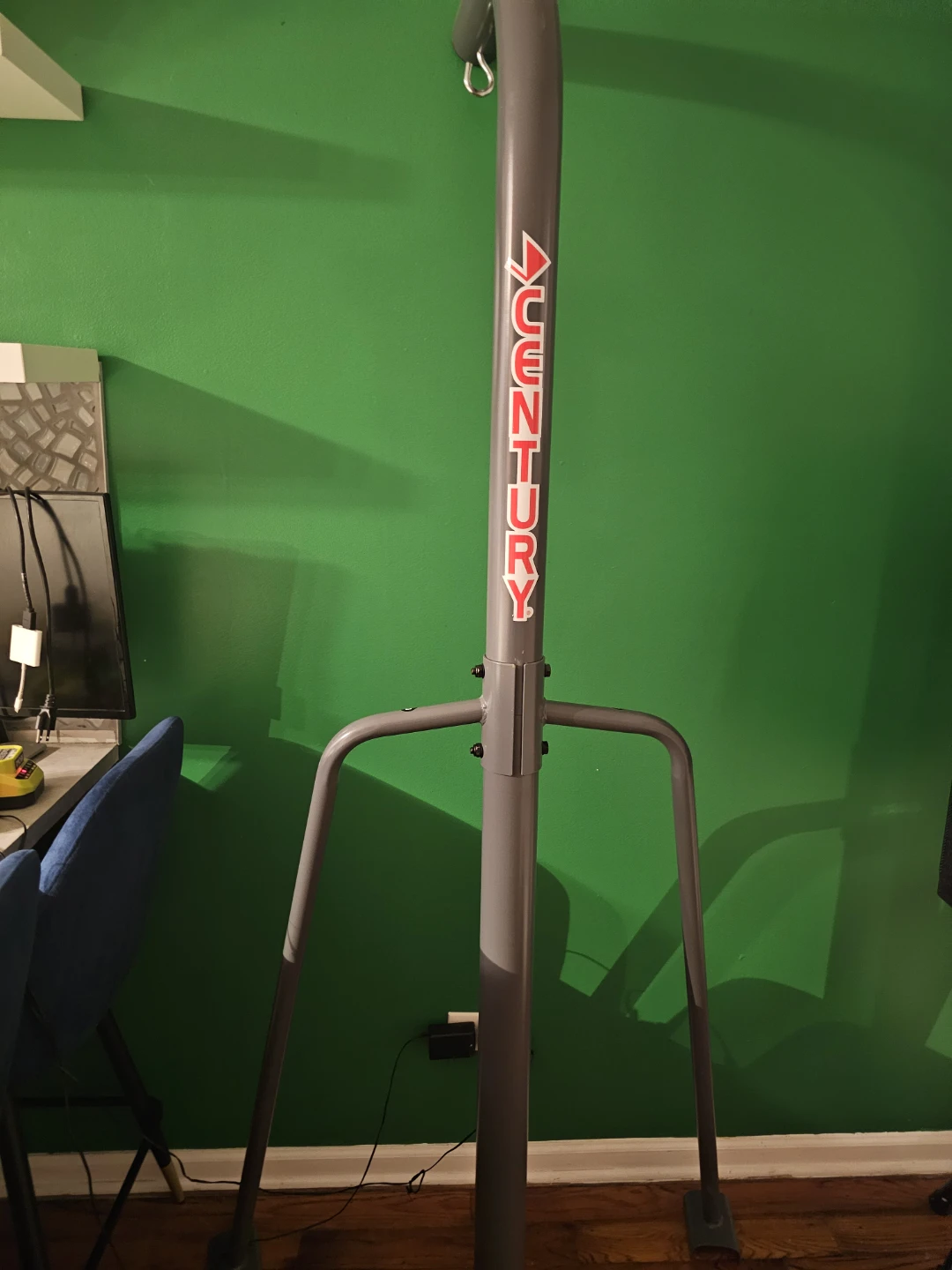 Century Punching Bag with Stand - photo 3