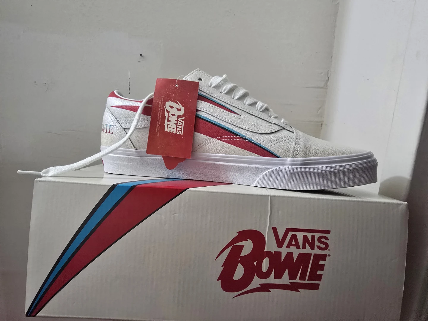 Vans Old Skool Bowie "Aladdin Sane" Edition Sneakers, NIB