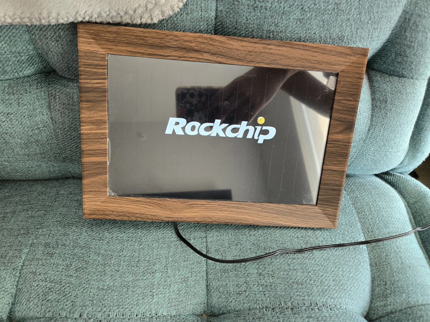 Frameo Digital Photo Frame with Wood Finish - photo 3
