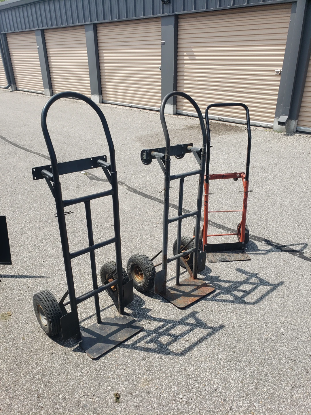 Hand Trucks/Dollies