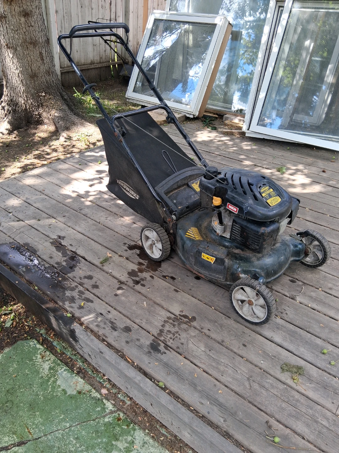 Yardworks lawnmower - photo 3