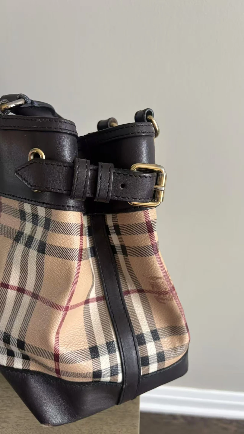 Burberry Haymarket Check Leather Tote Bag - photo 4