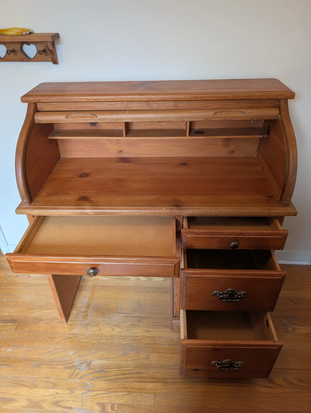 🪵 Solid Wood Roll-Top Desk – Excellent Condition – $250 OBO
