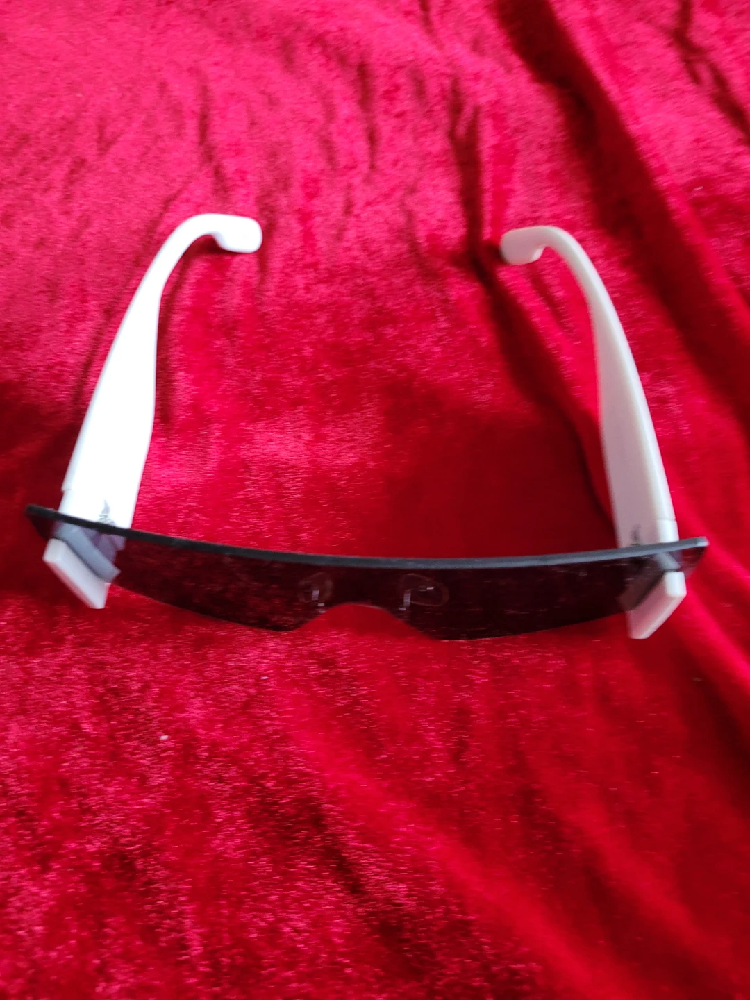 White Framed Wrap Around Sunglasses - photo 4