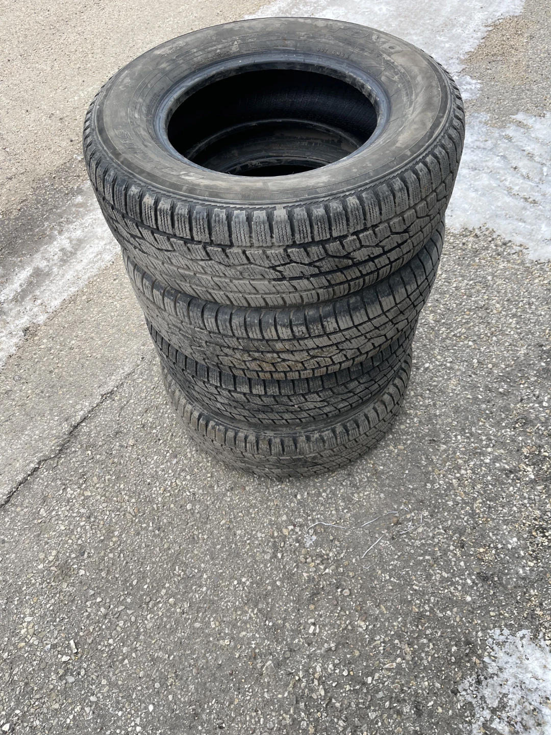 215/70R15 Toyo Celsius tires