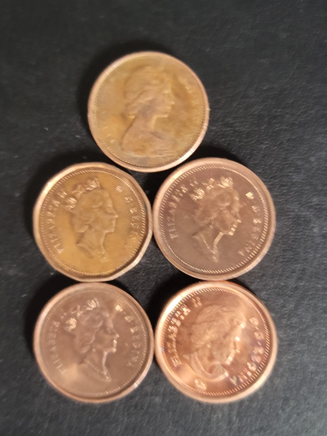 5 Canadian Pennies - Various Years - photo 2