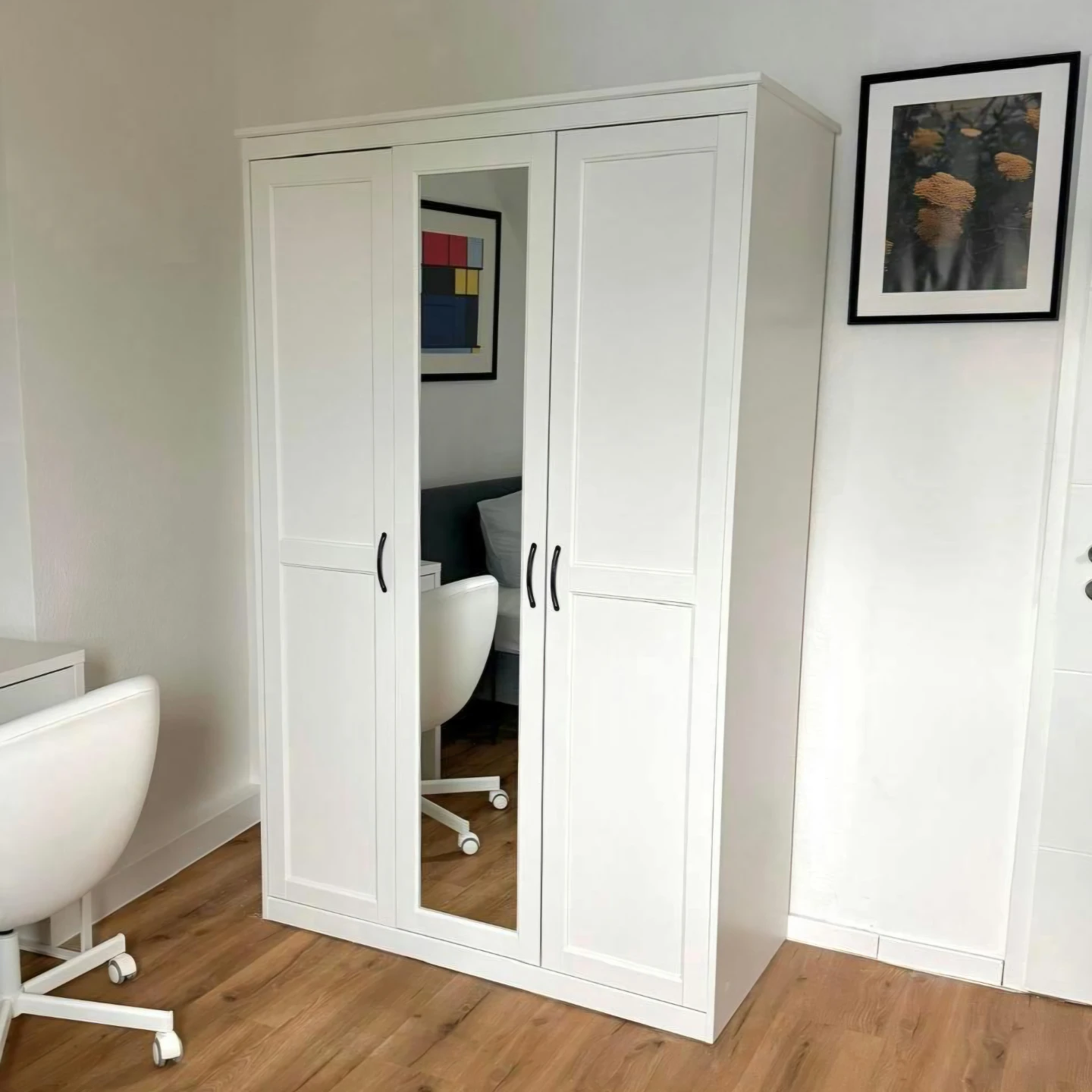 Delivery Available: Wardrobe closet with mirror door - photo 2