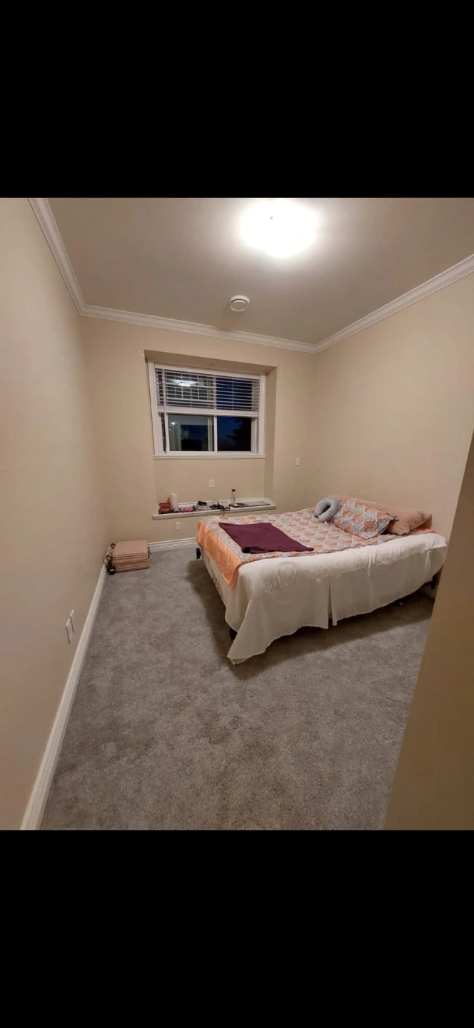 Queen size bed