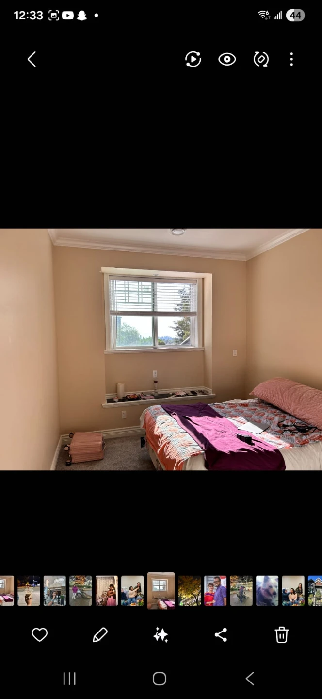 Queen size bed - photo 2