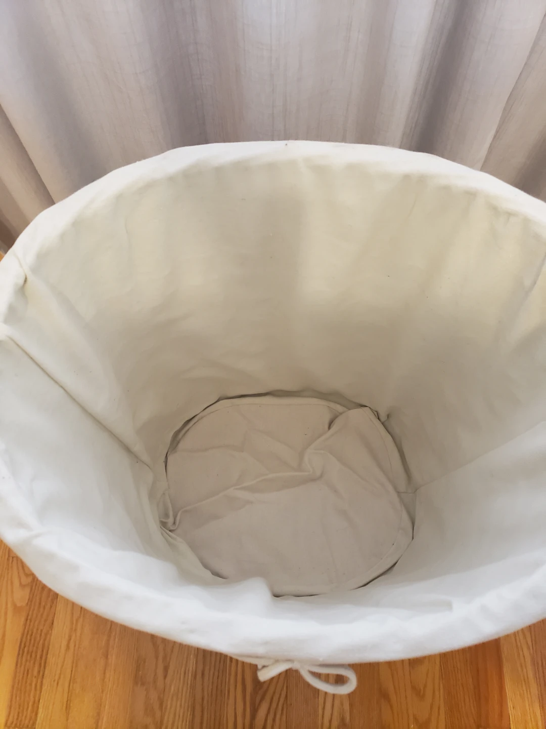 Wicker Laundry Hamper with Lid - photo 3