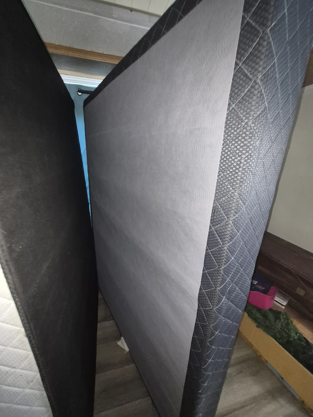 Queen Size Mattress and box spring - photo 2