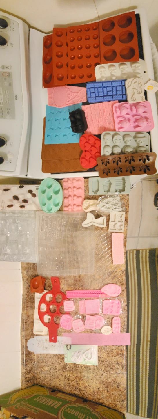 Large Baking and Cake Decorating Supply Bundle - photo 4