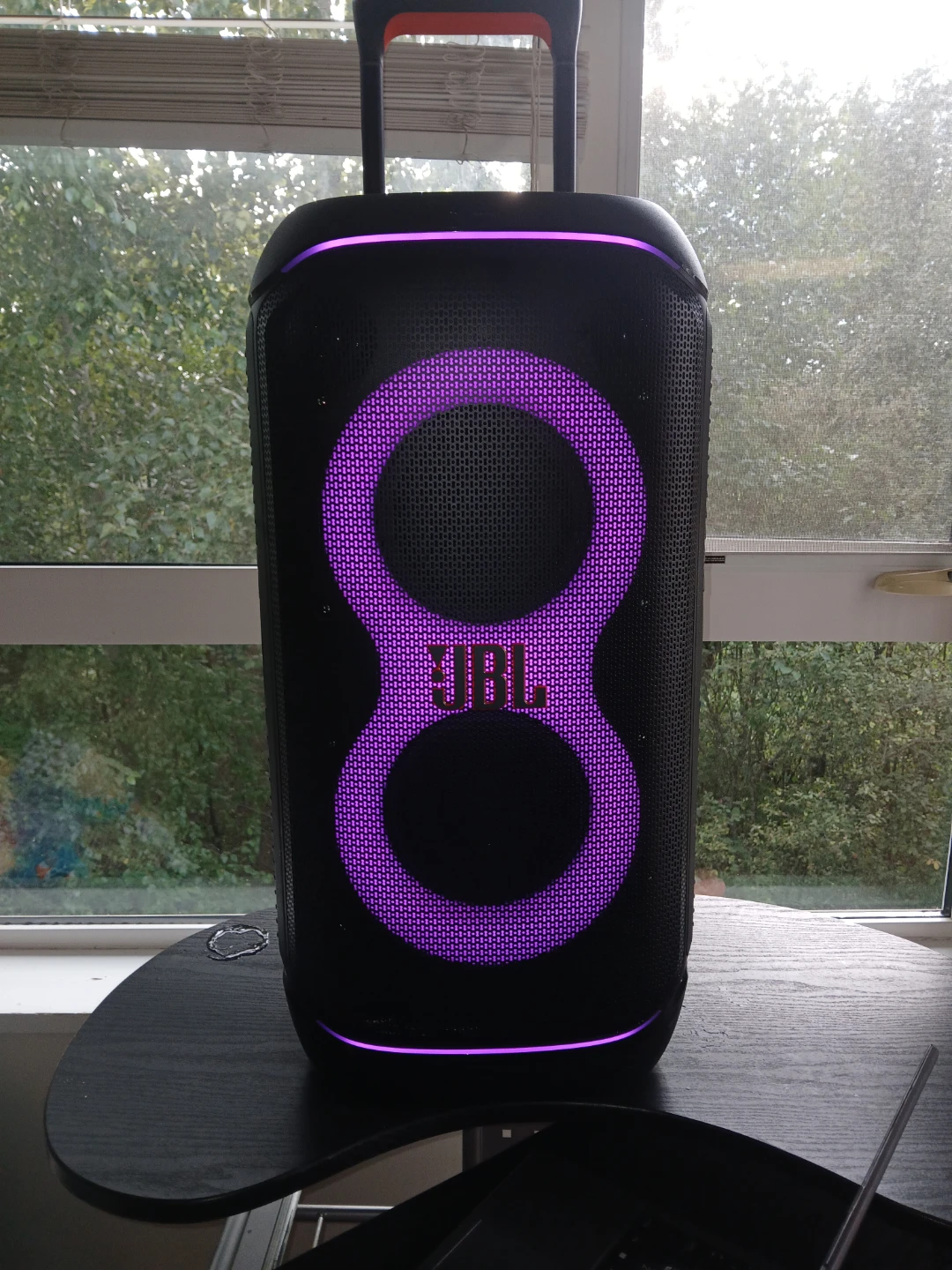 JBL Party Speaker with Light Show - photo 2