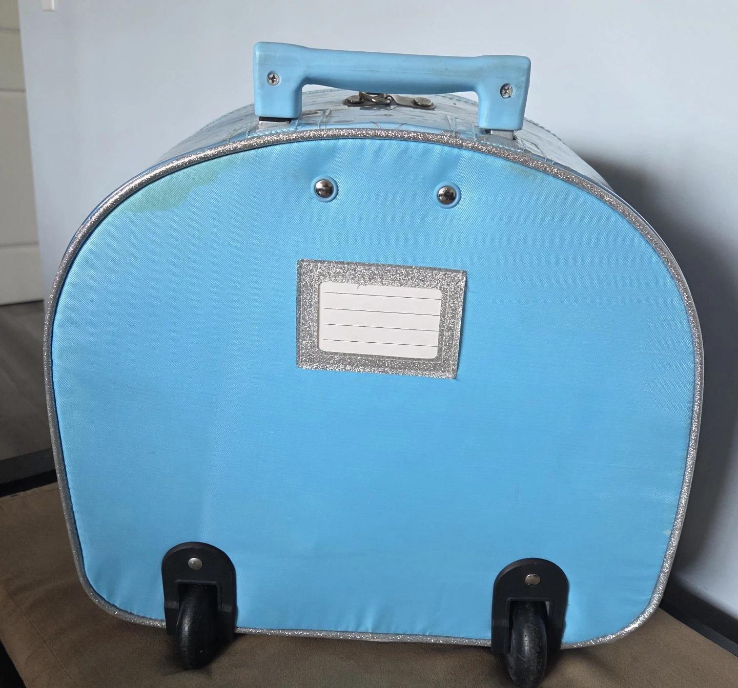 Disney Frozen Rolling Luggage - photo 3