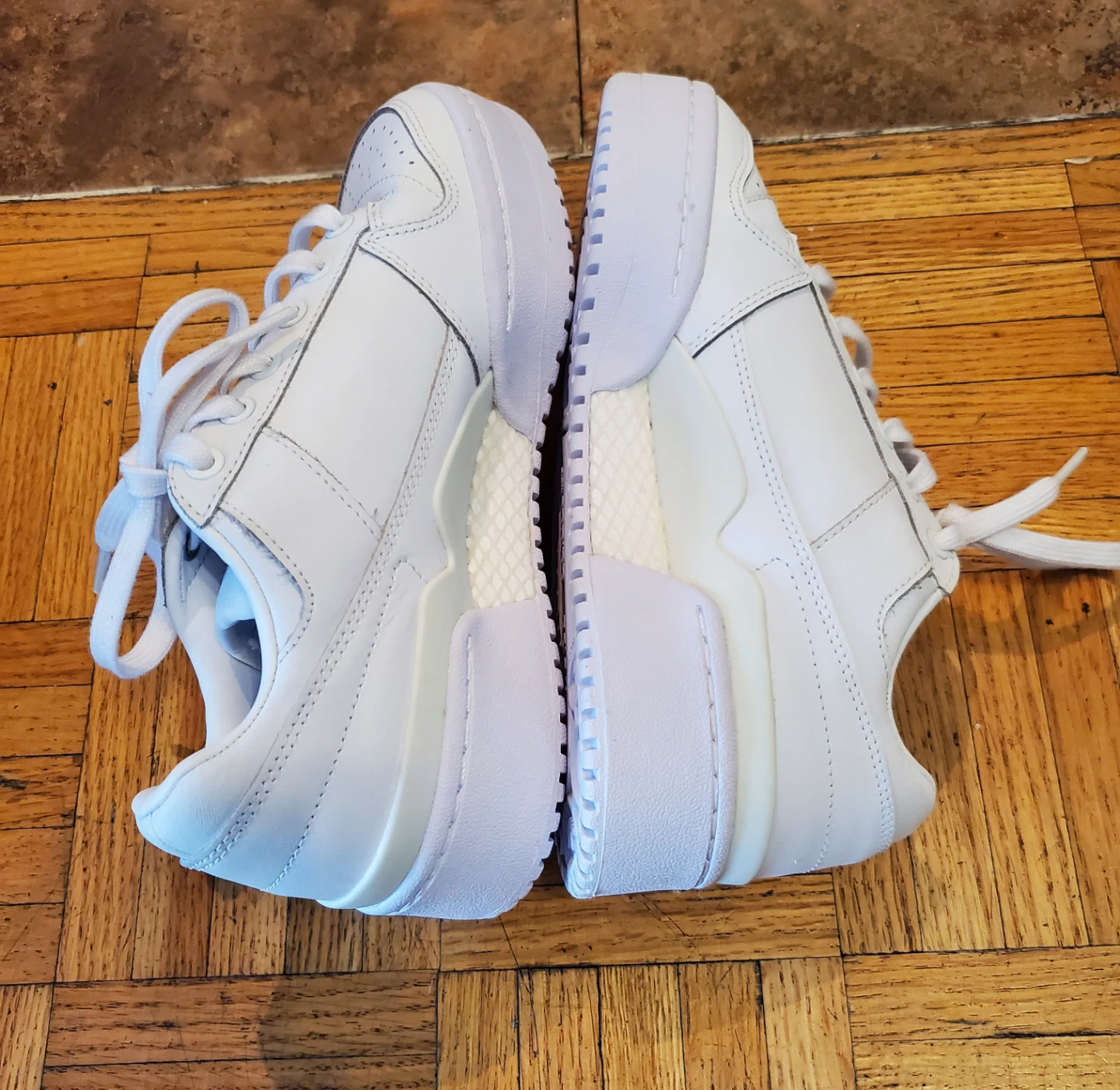 Original Adidas Shoes New Size 6.5 - photo 3
