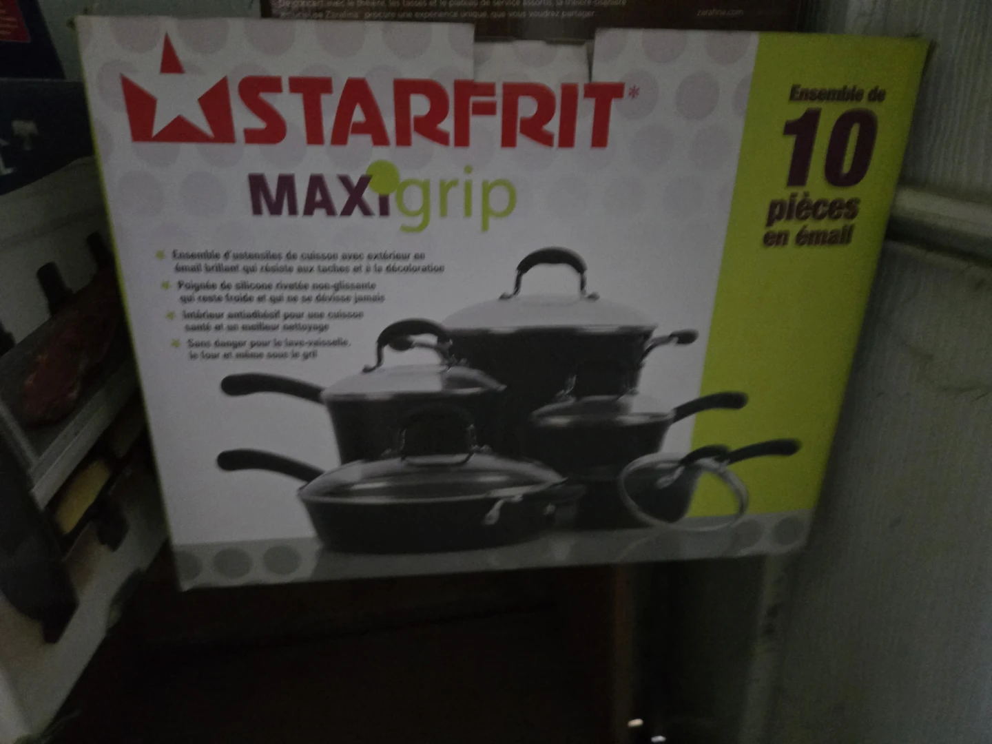 Brand NEW! Starfrit Maxi-Grip 10-Piece Enamel Cookware Set