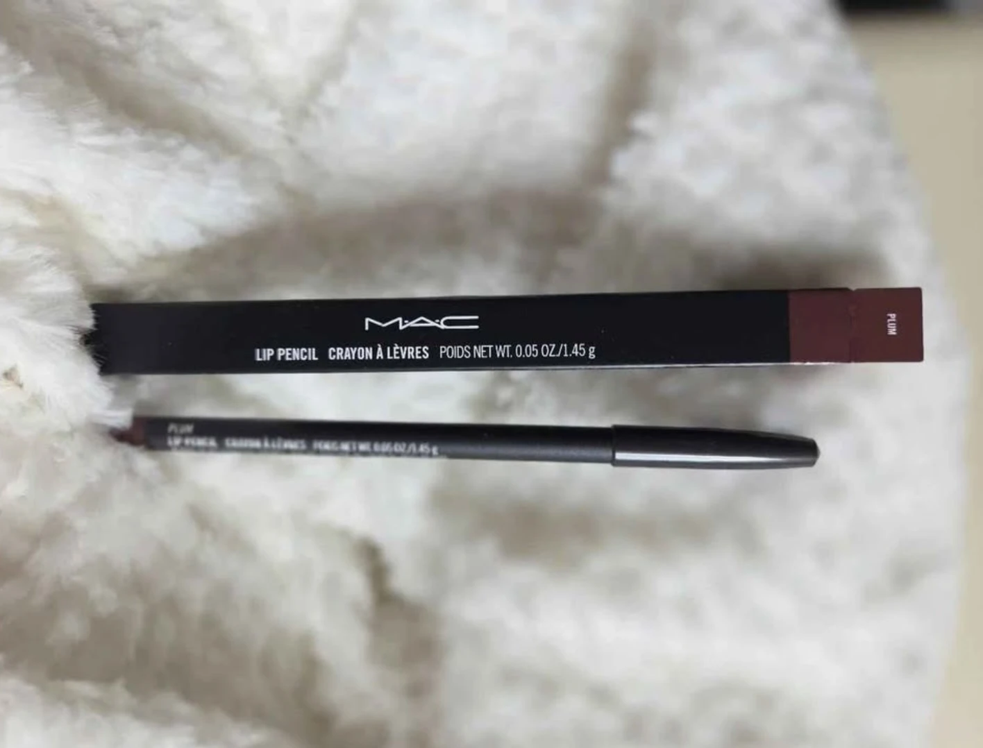 BNIB -MAC Lip Pencil Plum 1.45g