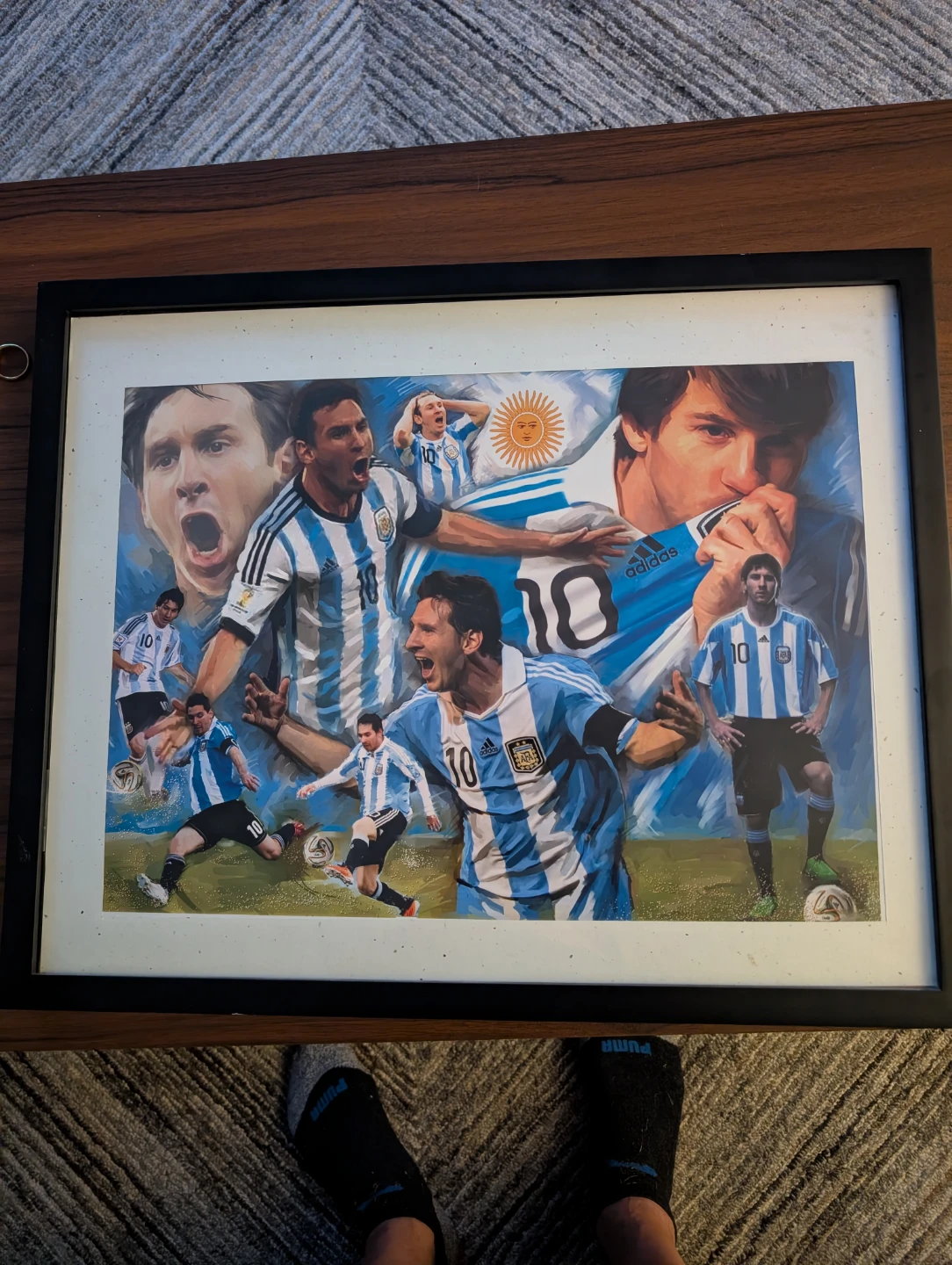 16x20 professionally frames Lionel Messi picture