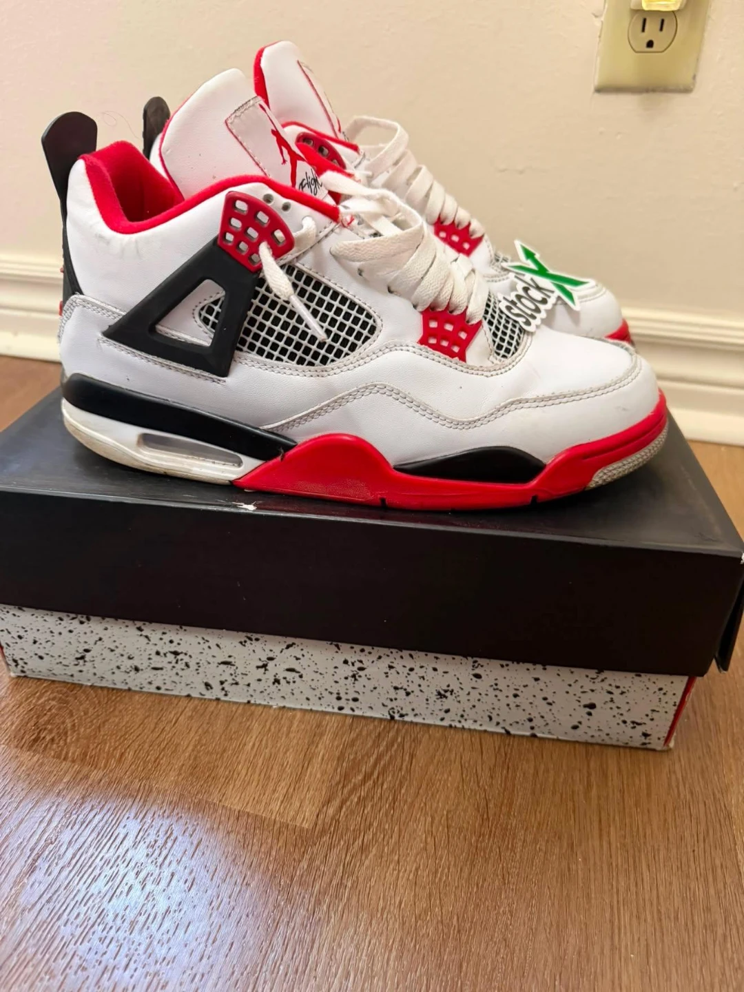 Air Jordan 4 Retro White Red - photo 2