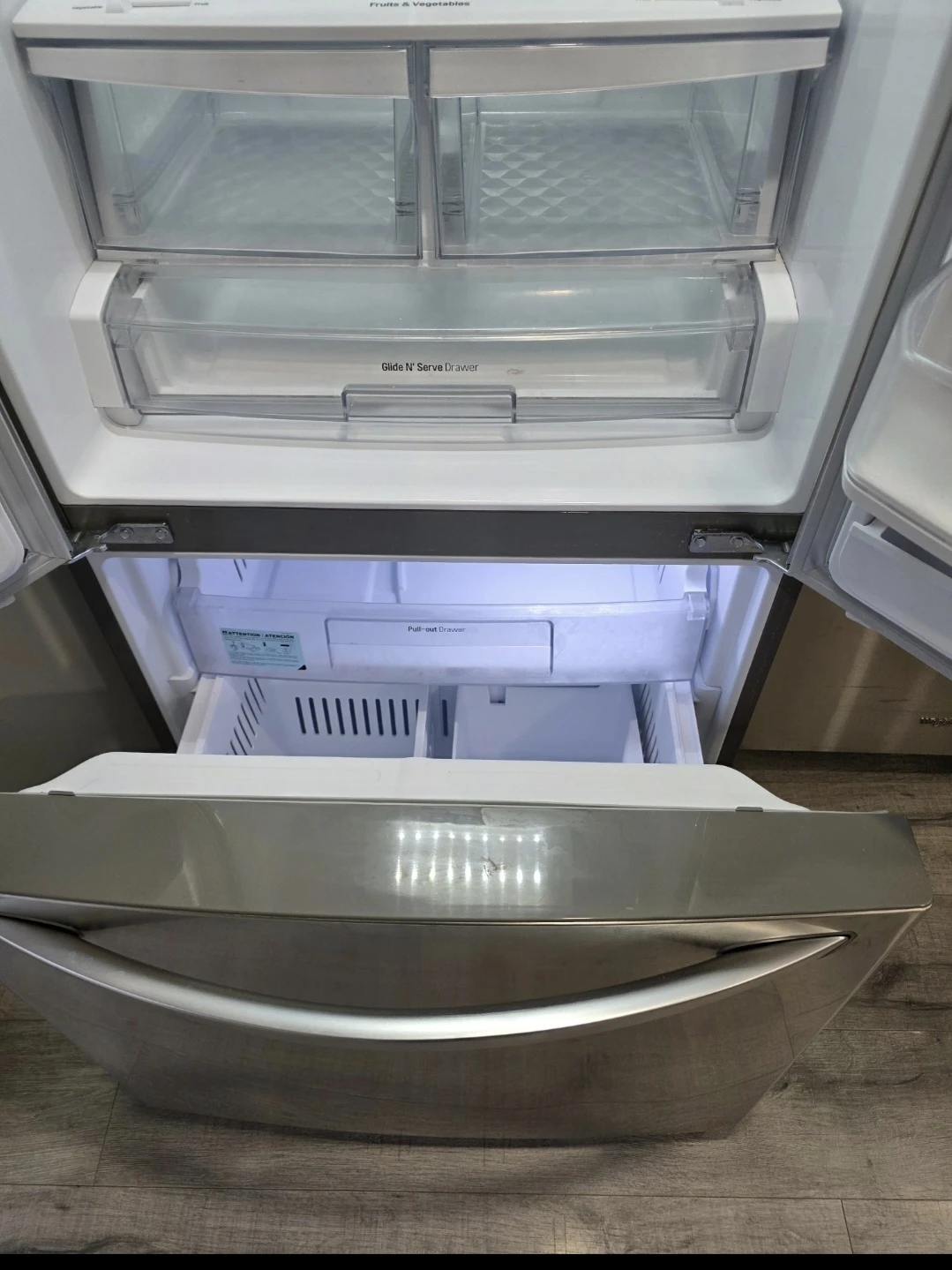 LG Refrigerator - Salem Road Ajax - photo 3