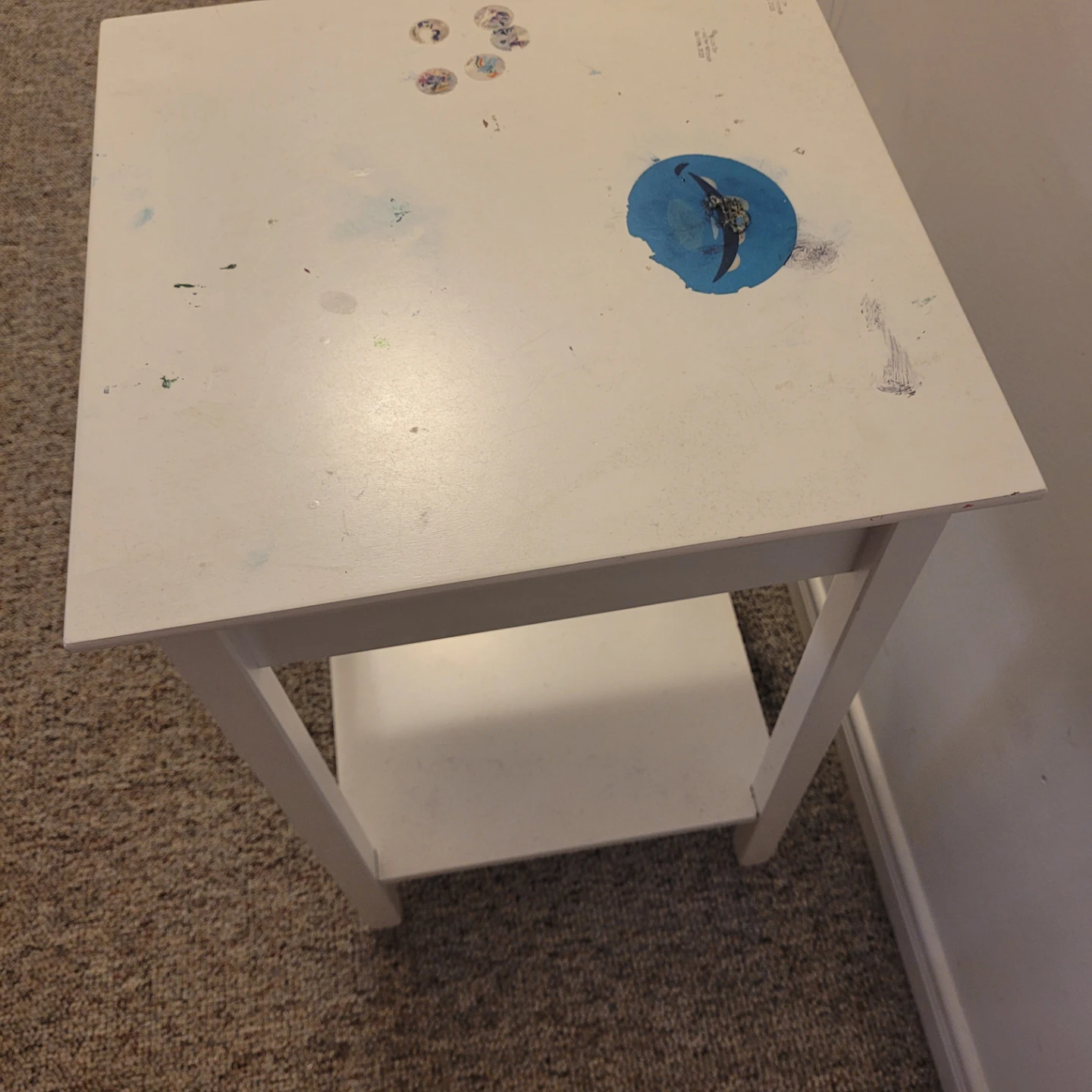 White Side Table with Shelf - photo 3
