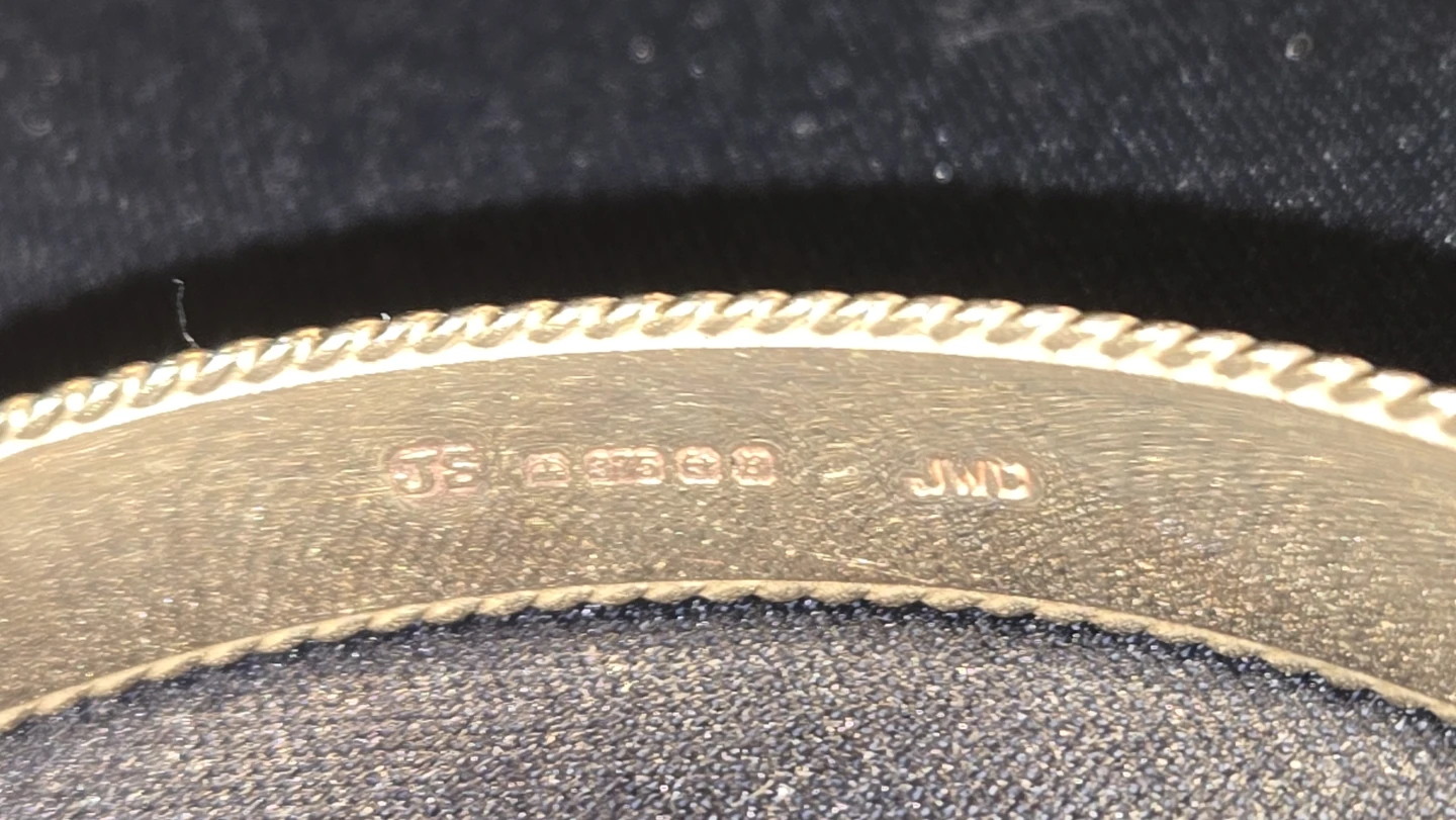 9k Gold Engraved hollow Bangle Bracelet - photo 4