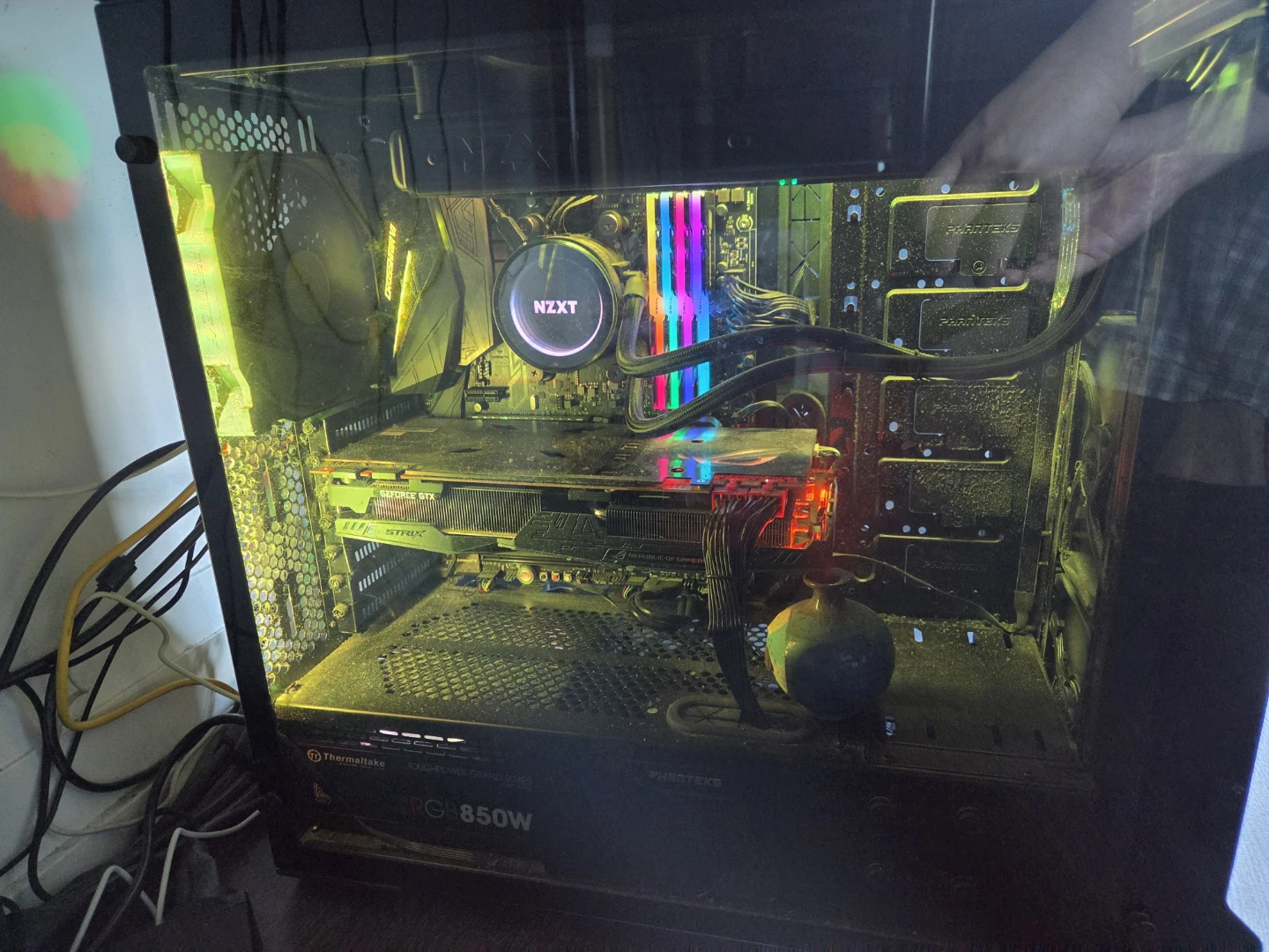 High-End RGB Gaming PC – Ryzen 7 / GTX 1080 Ti 11GB / 32GB RAM - photo 2