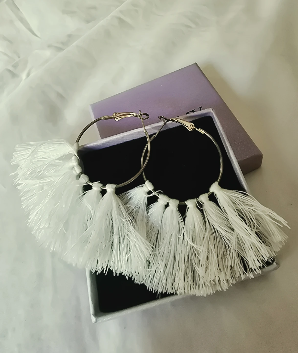 White Tassel Hoop Earrings with Box - photo 2
