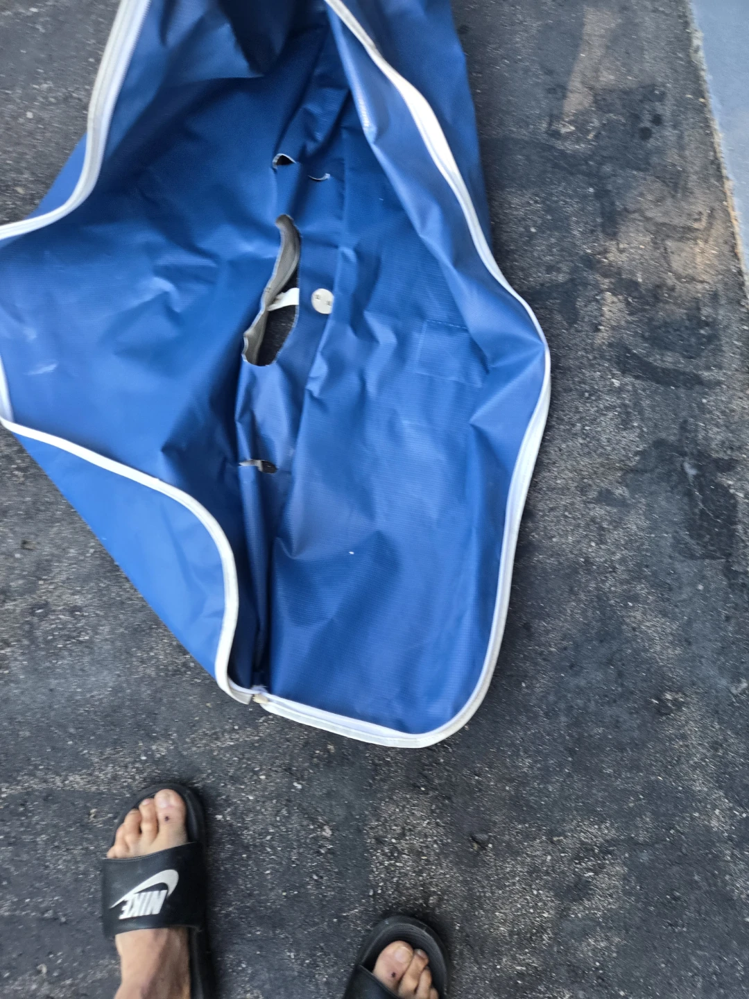 Avis Airlines Blue Travel Bag - photo 2