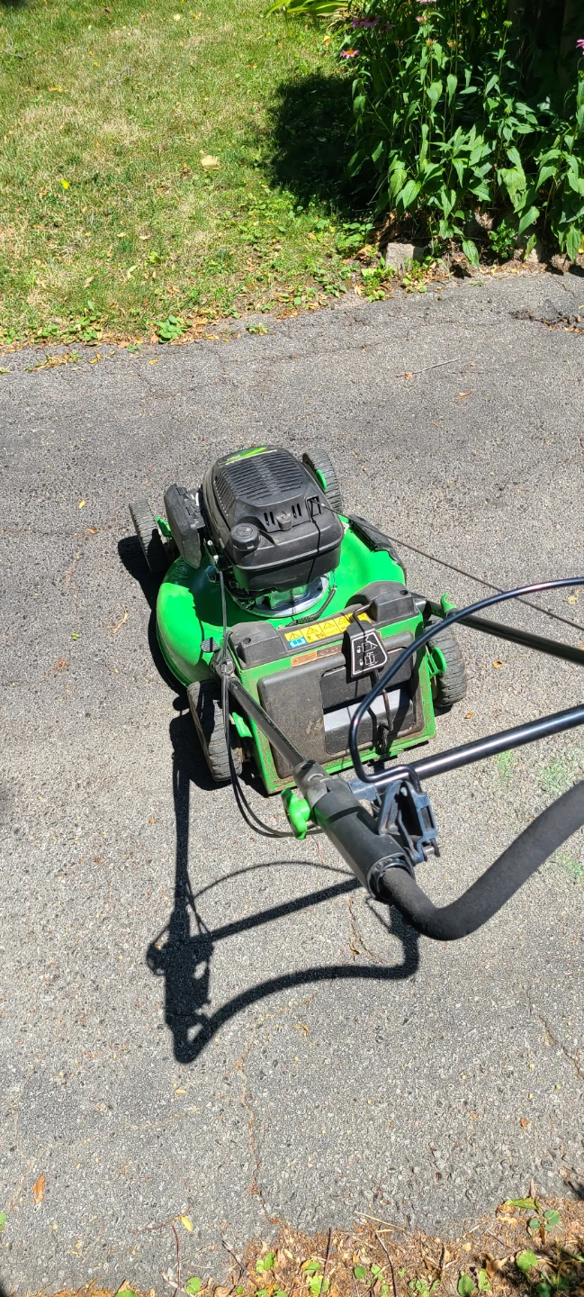 Lawnboy Self-Propelled Mulching Lawnmower with Honda Engine - photo 3