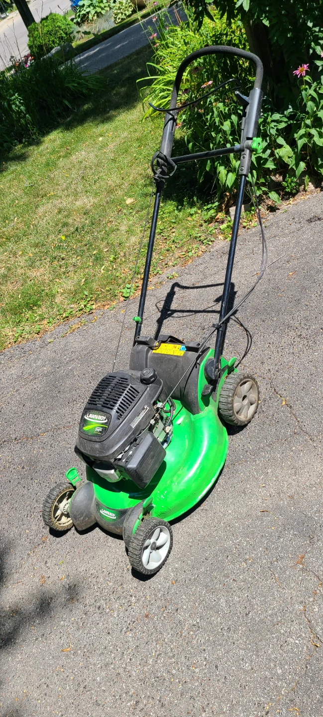 Lawnboy Self-Propelled Mulching Lawnmower with Honda Engine - photo 5