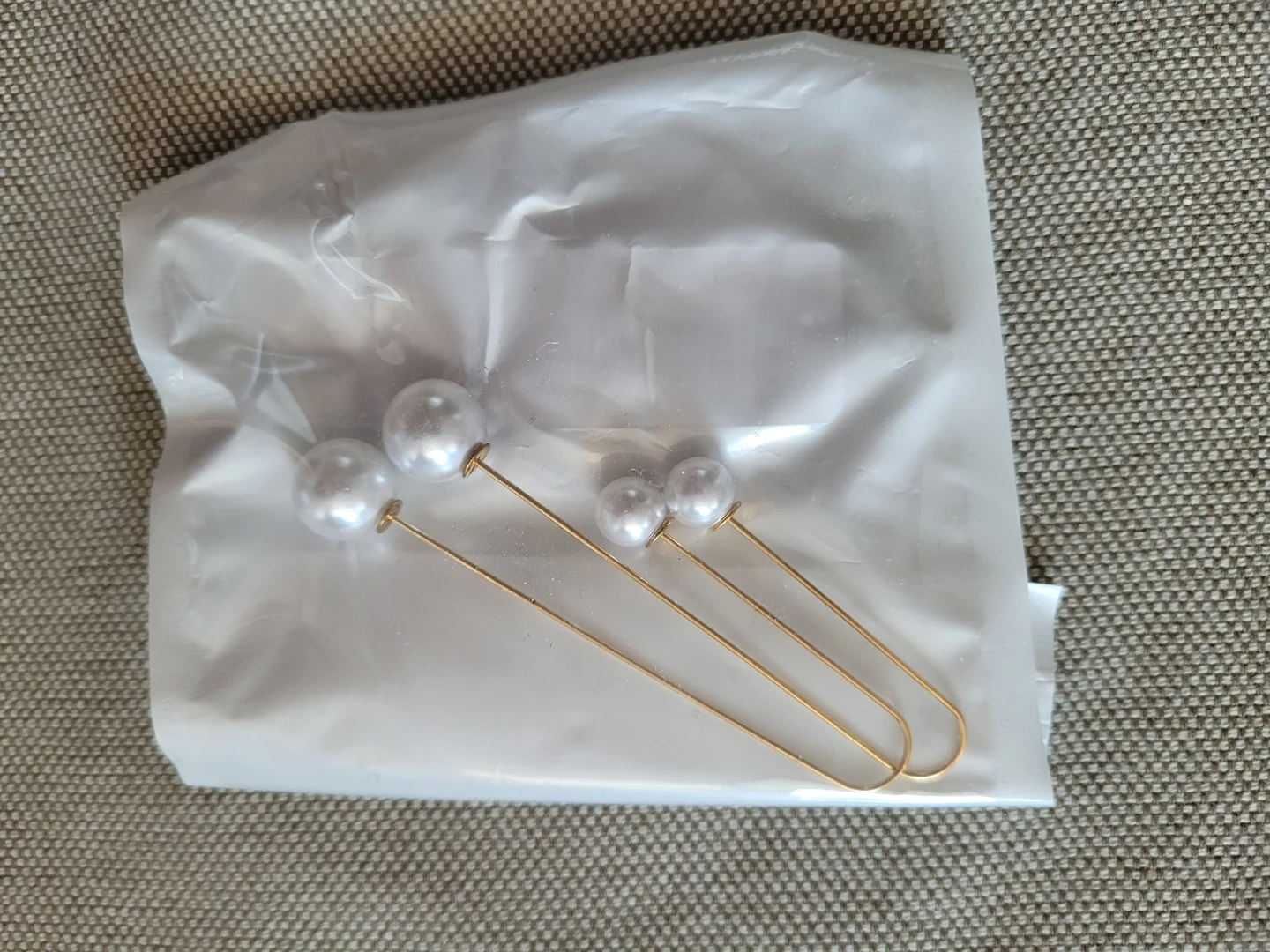 Pearl & Gold Safety Pins (Set of 4)