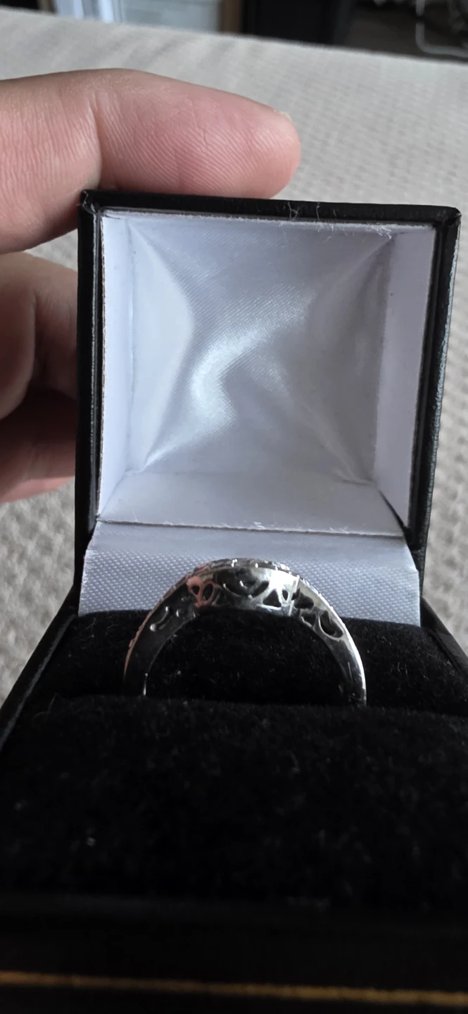 Women's Ring with Diamonds - photo 2
