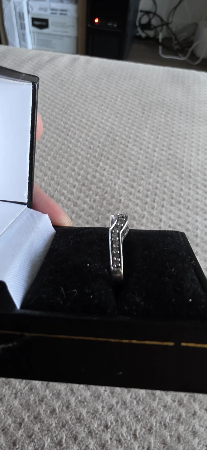 Women's Ring with Diamonds - photo 3