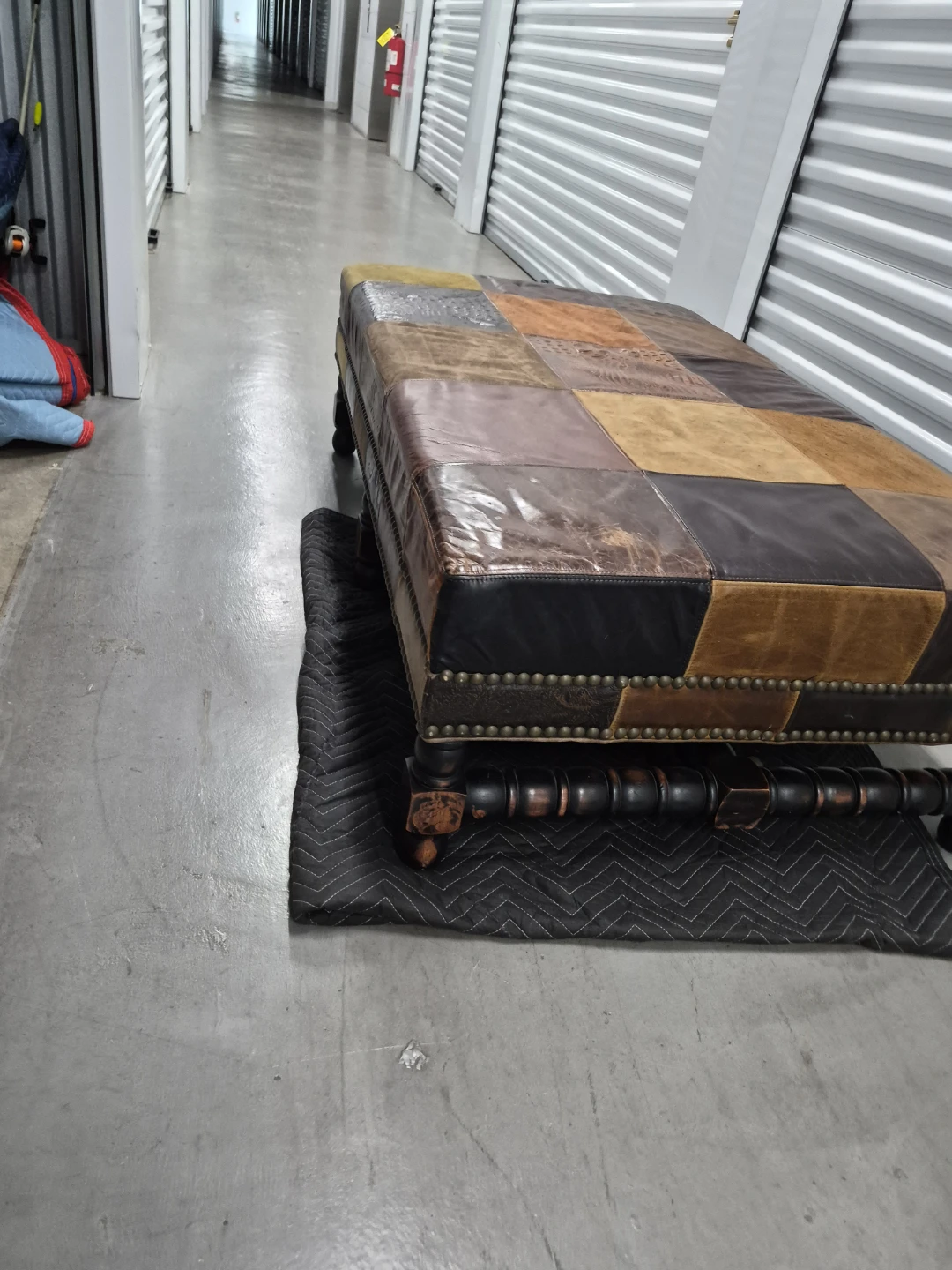 Patchwork Leather Storage Ottoman - photo 4