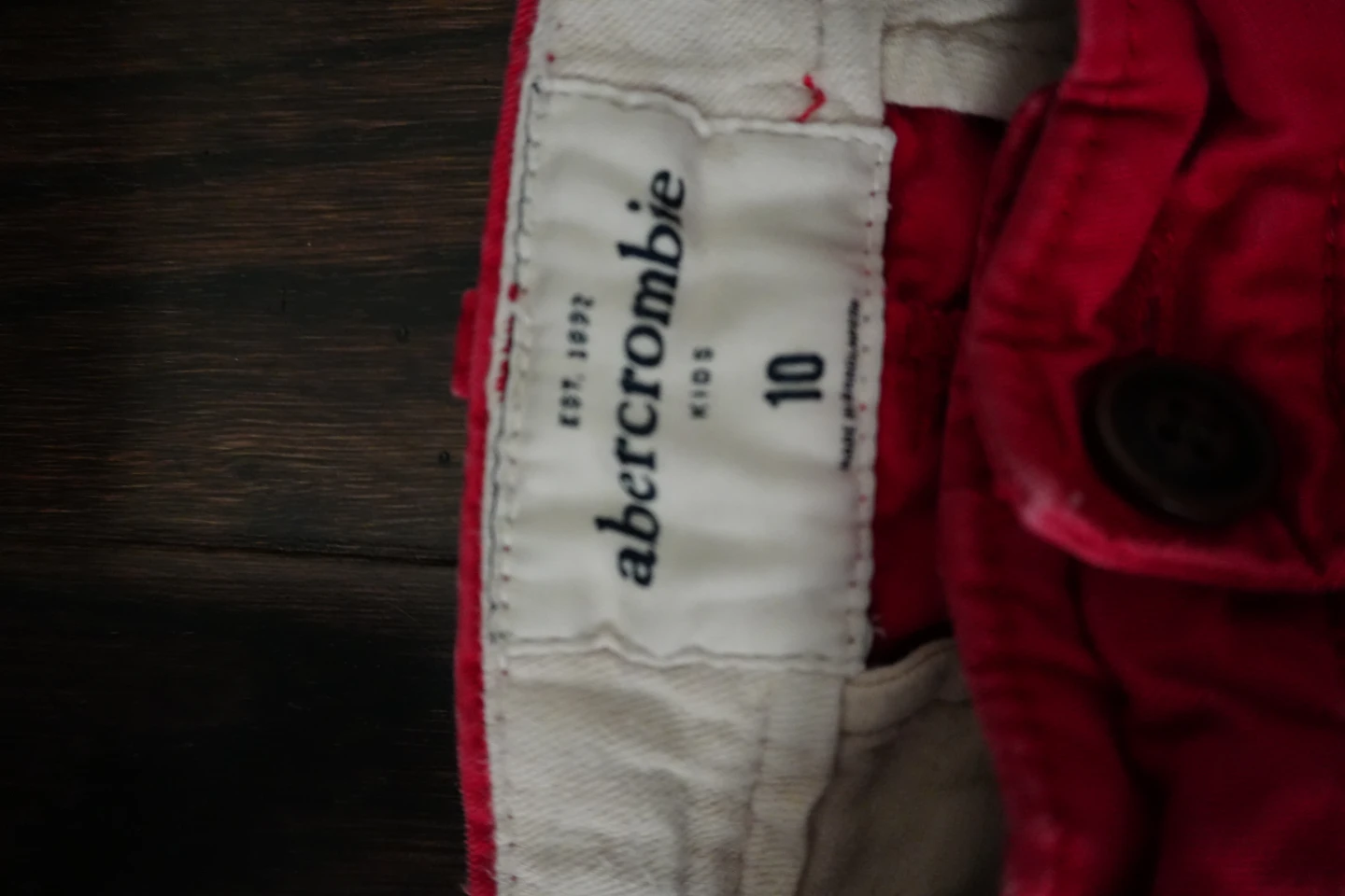 Abercrombie Kids Red Shorts Size 10 - photo 3
