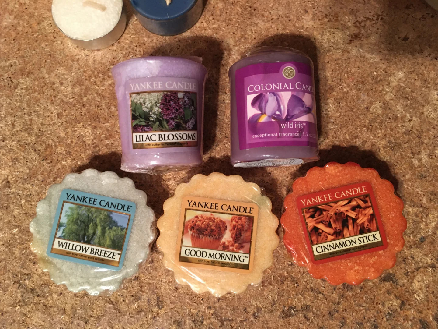 LOT OF CANDLES & CANDLE HOLDERS YANKEE CANDLE SOME SCENTED - photo 2